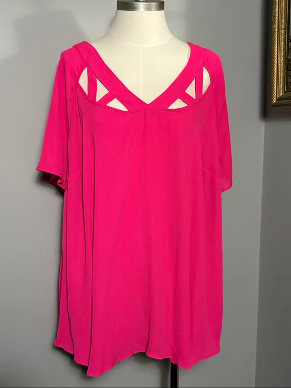 Torrid 3X Hot Pink Georgette Cage Front Blouse Cutout Yoke Tunic
